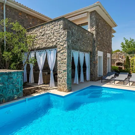 3 Bedroom Cozy In Krk Krk Town