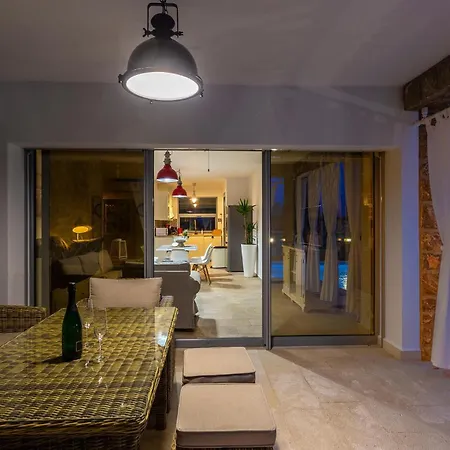 Holiday home 3 Bedroom Cozy In Krk *