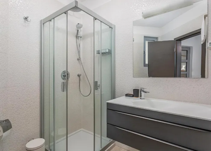 Prázdninový dům 3 Bedroom Cozy In Krk Krk Town