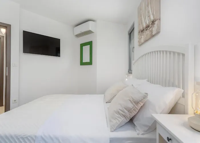 3 Bedroom Cozy In Krk