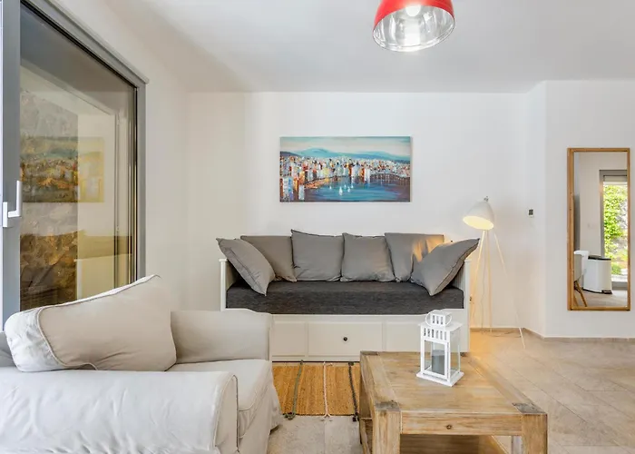 Prázdninový dům 3 Bedroom Cozy In Krk