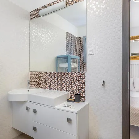 3 Bedroom Cozy In Krk