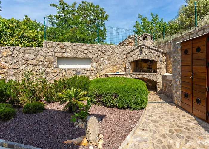3 Bedroom Cozy In Krk Krk Town