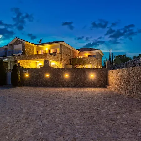 Feriehus Luxurious In Krk